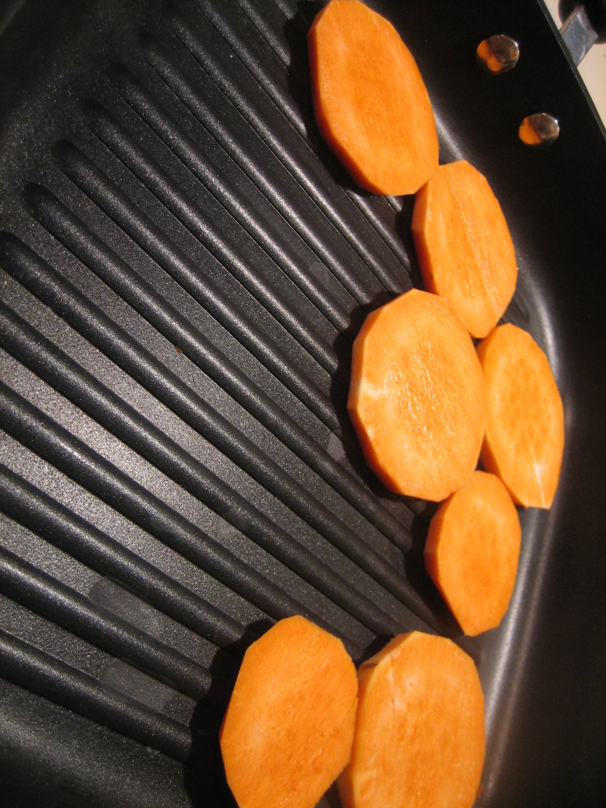 [cubanpotatosalad+008.JPG]