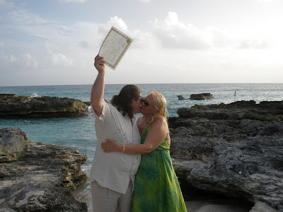 Simple Cayman Beach Wedding - image 1 Simple Cayman Beach Wedding - image 1