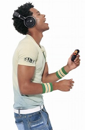 [motorola_s805_bluetooth_dj_headset_headphones-732408.jpg]