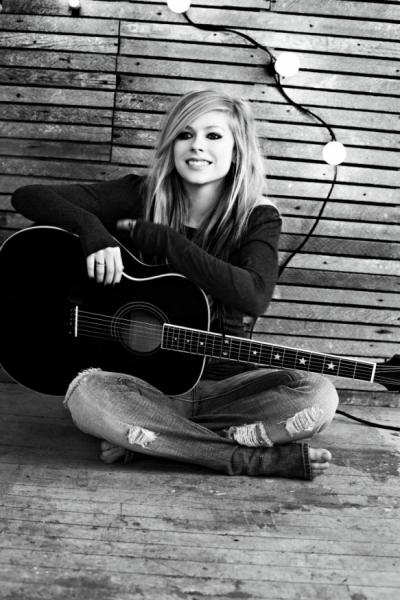Avril Lavigne's fourth album "Goodbye Lullaby" will be released on March 8, Avril Lavigne's fourth album "Goodbye Lullaby" will be released on March 8,