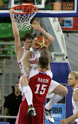 mozgov-cro2.jpg