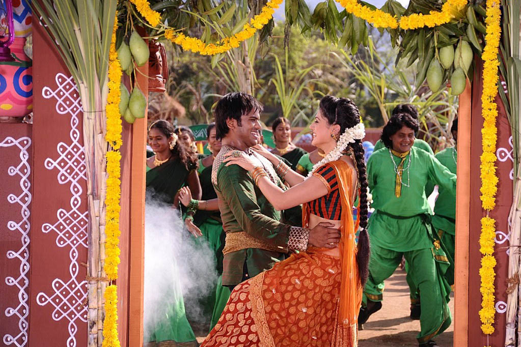 hjfjf: ‘Jhummandi Naadam’ movie stills