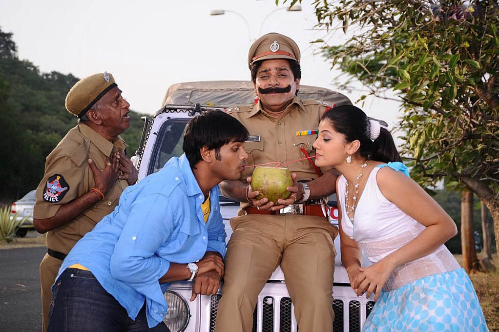 hjfjf: ‘Jhummandi Naadam’ movie stills