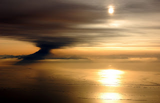 ....dari Detik tahun 2009 :: Mt. Redoubt ....dari Detik tahun 2009 :: Mt. Redoubt