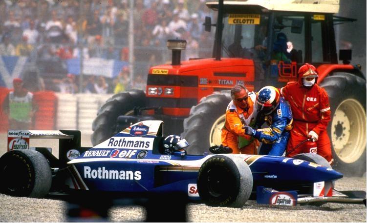 [schummy+ameaçando+hill+em+silverstone+95.JPG]