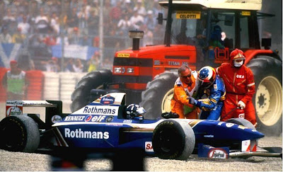schummy%20ameaГ§ando%20hill%20em%20silverstone%2095.JPG