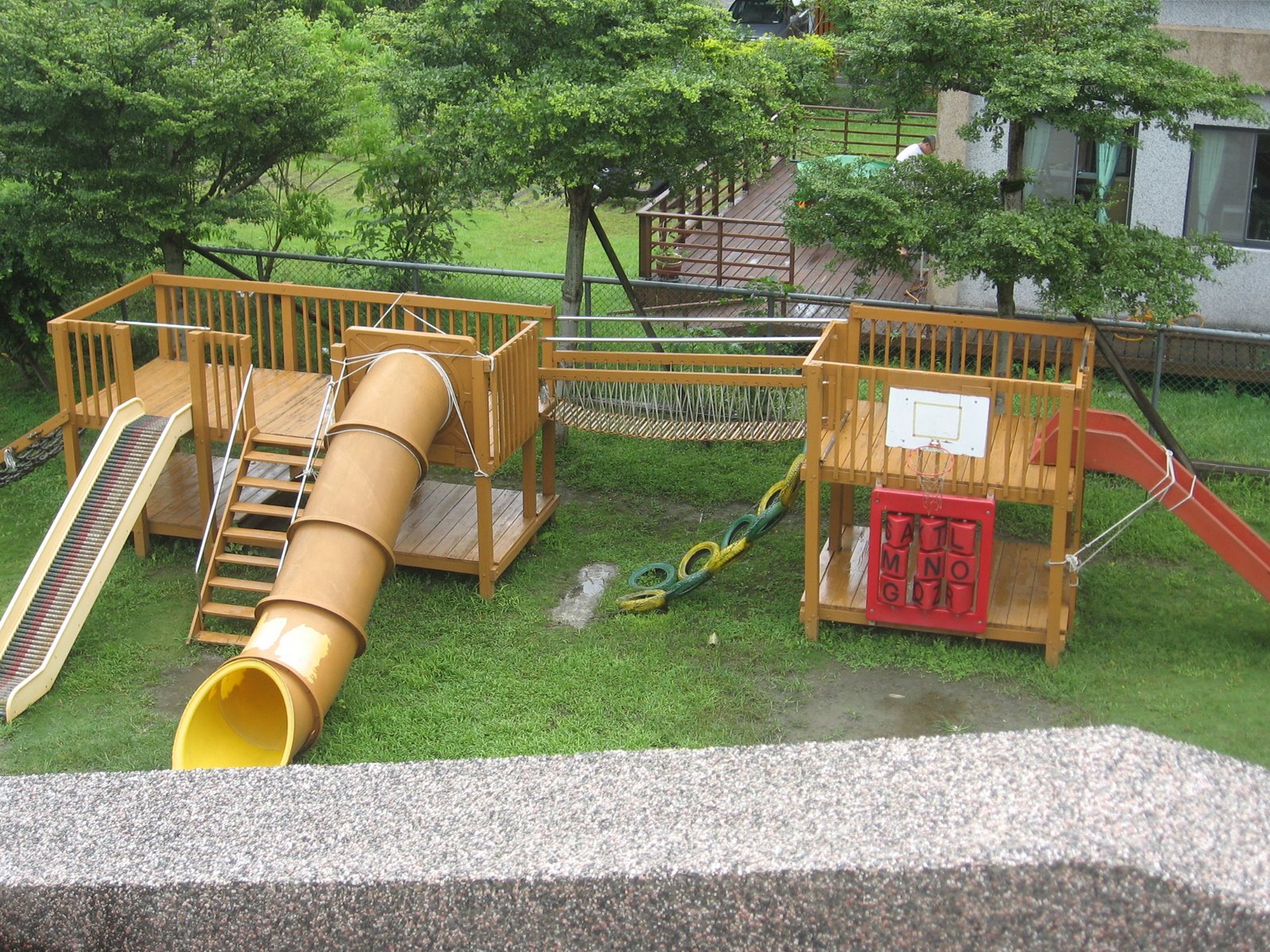[IMG_0005.JPG]