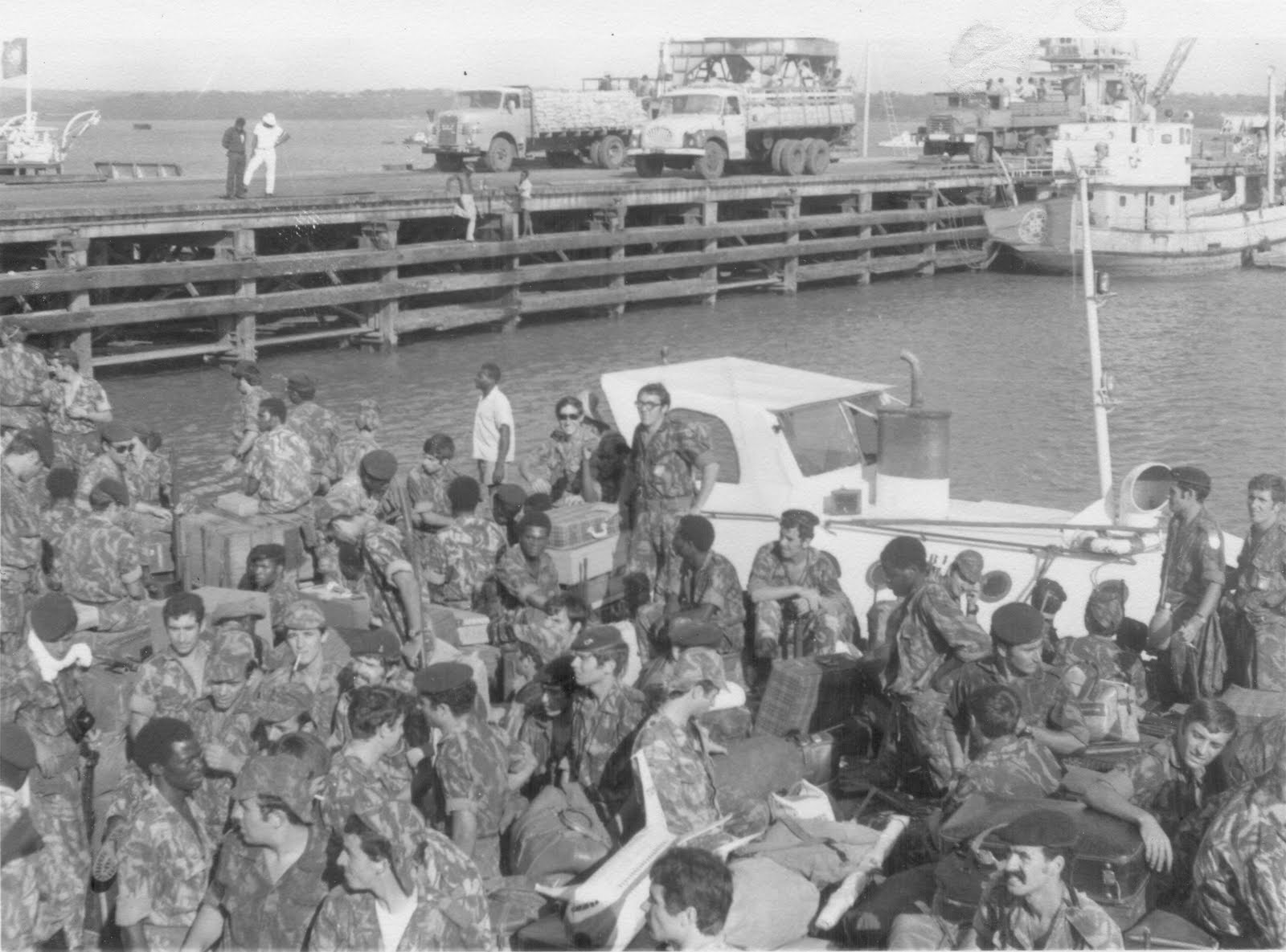 [Partida+de+Cabinda+.jpg]