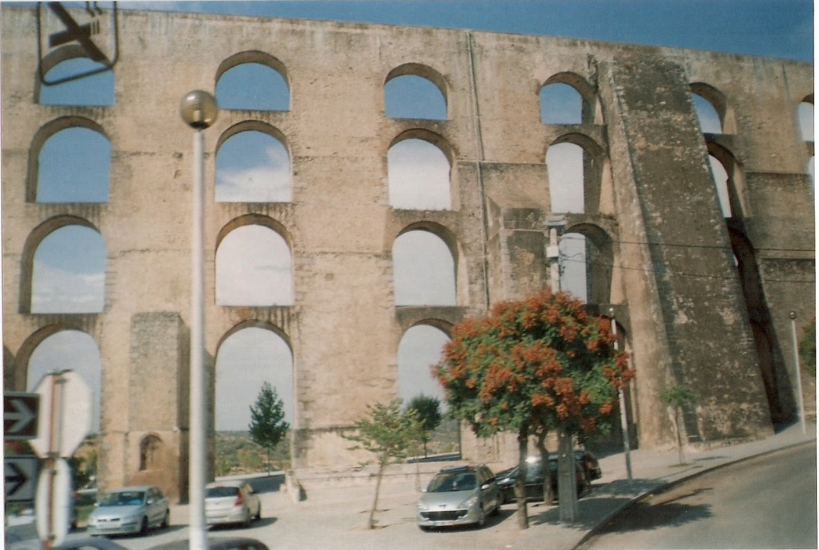 Elvas, o aqueduto, noutro angulo