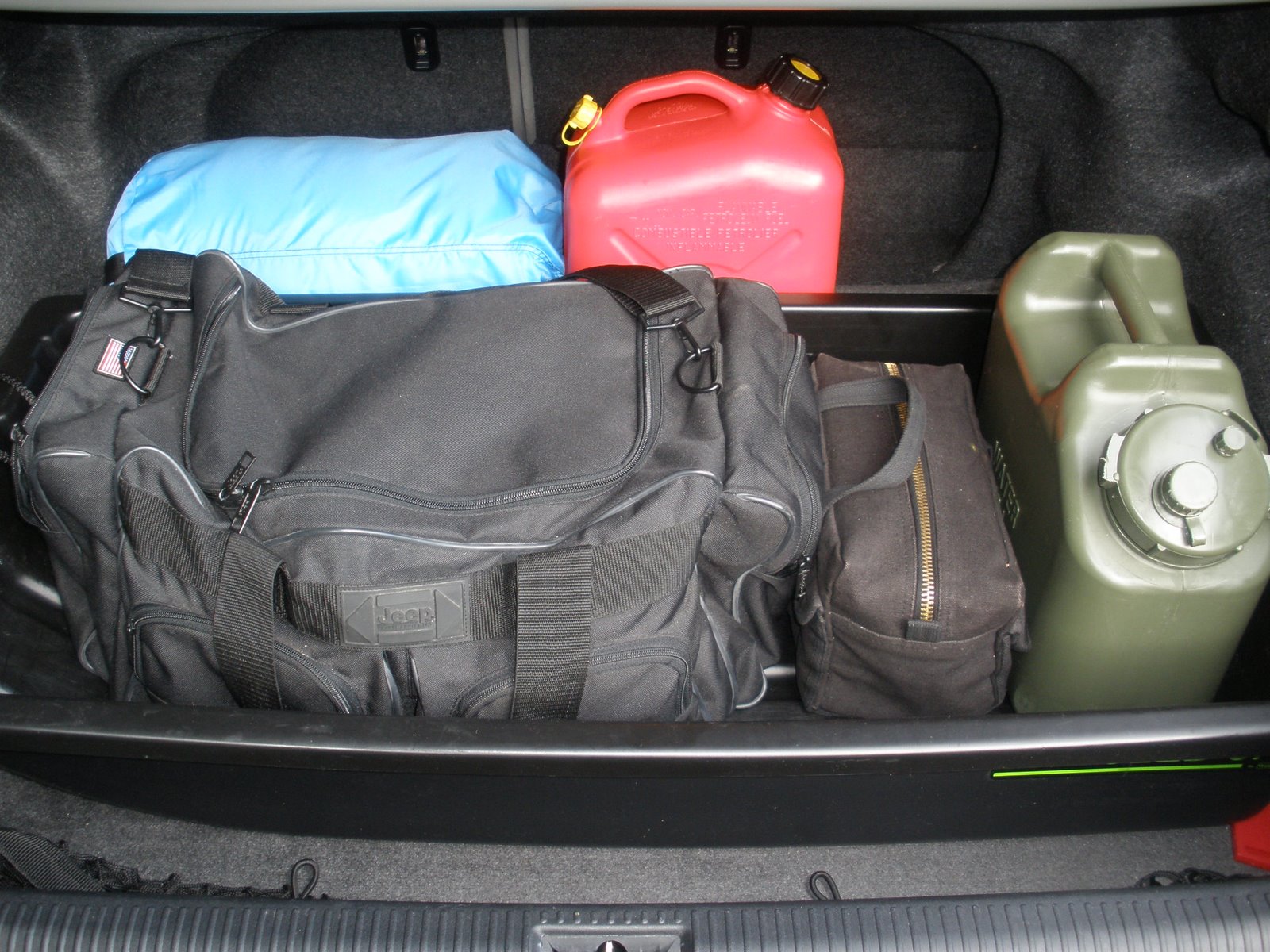 [Car+Trunk+Sled+Bag+(1).JPG]