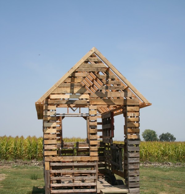 MUNGO Tiny Pallet Houses