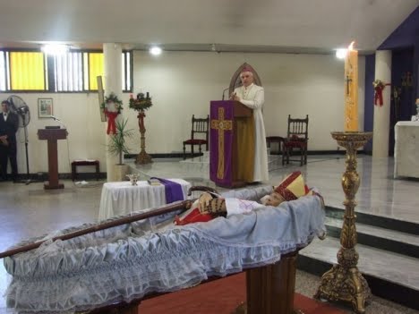 [468x4681262527488_tn_monsespostio4.JPG]