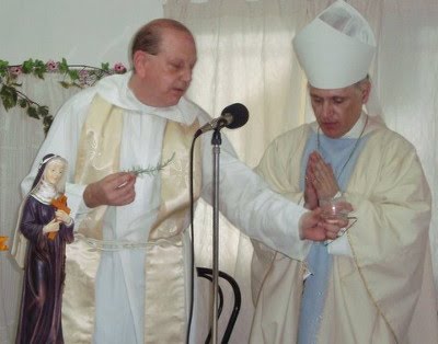 [Bendición+imagen+Santa+Brígida+11+febrero+2010.JPG]