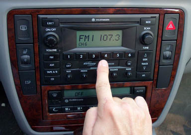 [car_radio.jpg]