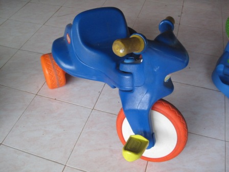 little tikes tough tyre trike