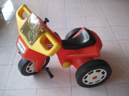 little tikes motorcycle ride on