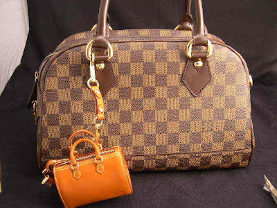Louis Vuitton, Bags, Louis Vuitton Speedy Handbag Purchased At The Dallas  Galleria Mall 22