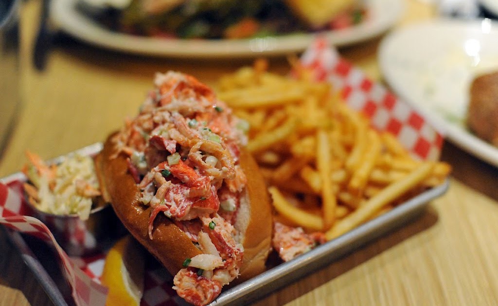 Random Meal Of The Day Woodhouse Fish Co. SplitTop Maine Lobster Roll