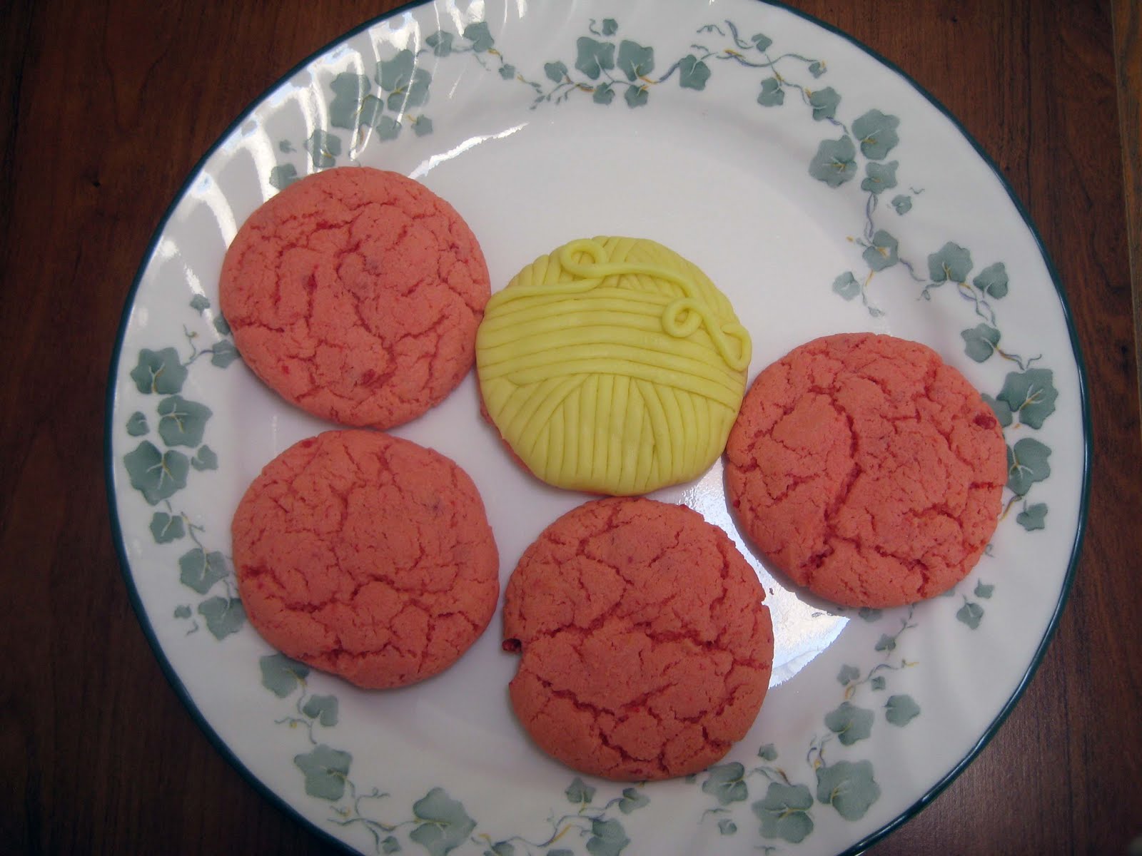 Let's Get Caking! Ball of Yarn Cookie