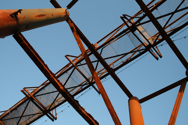Metal Air Space