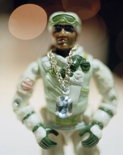 [Hank+Willis+Thomas-Winter+In+America.bmp]