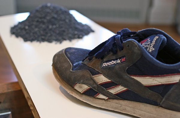 [22_sole-less-reebok-detail-2.jpg]