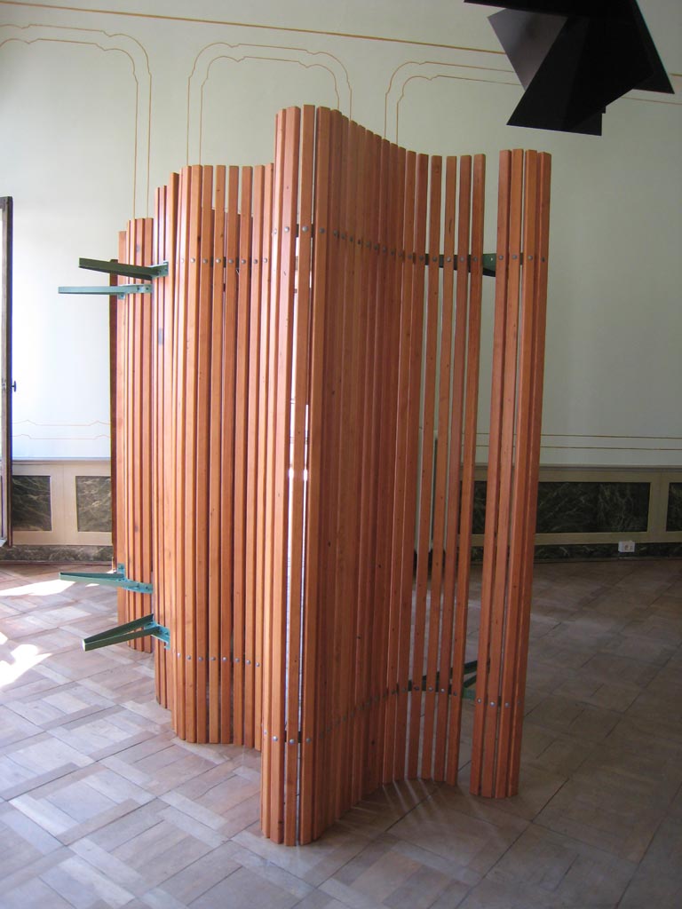 [scotland_bench.jpg]