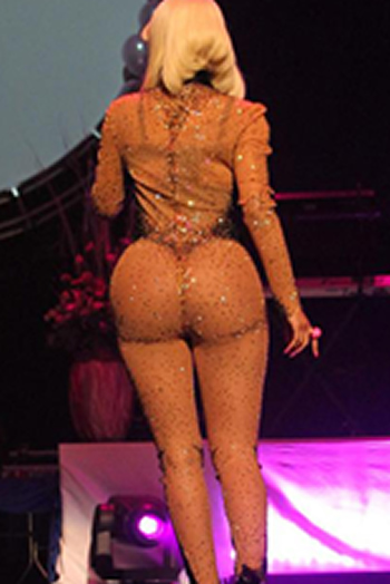 nicki minaj and amber rose booty. nicki minaj booty shake