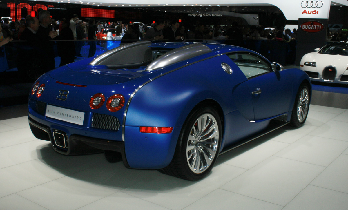 [Bugatti_veyron-rear.jpg]