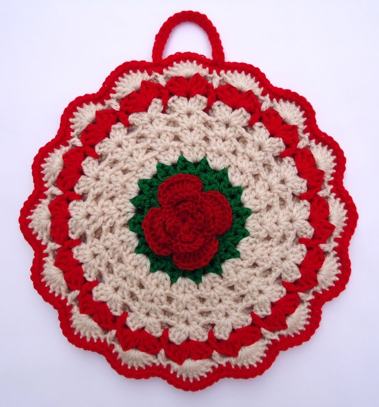 Stitch Of Love: Crochet Potholder For Christmas