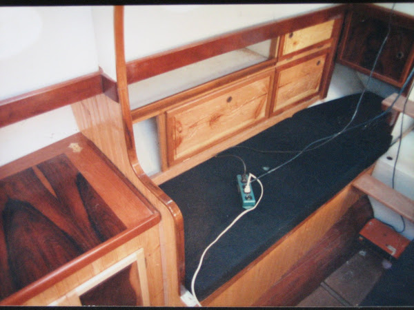 Interior of 25' cruising cutter.