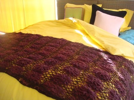 [yellow+bed.JPG]