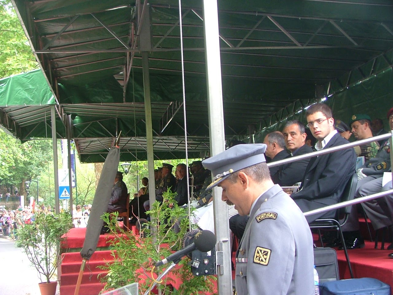 [militar2.JPG]