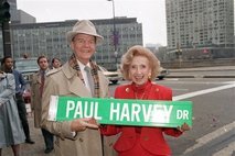 [paul+harvey.jpg]