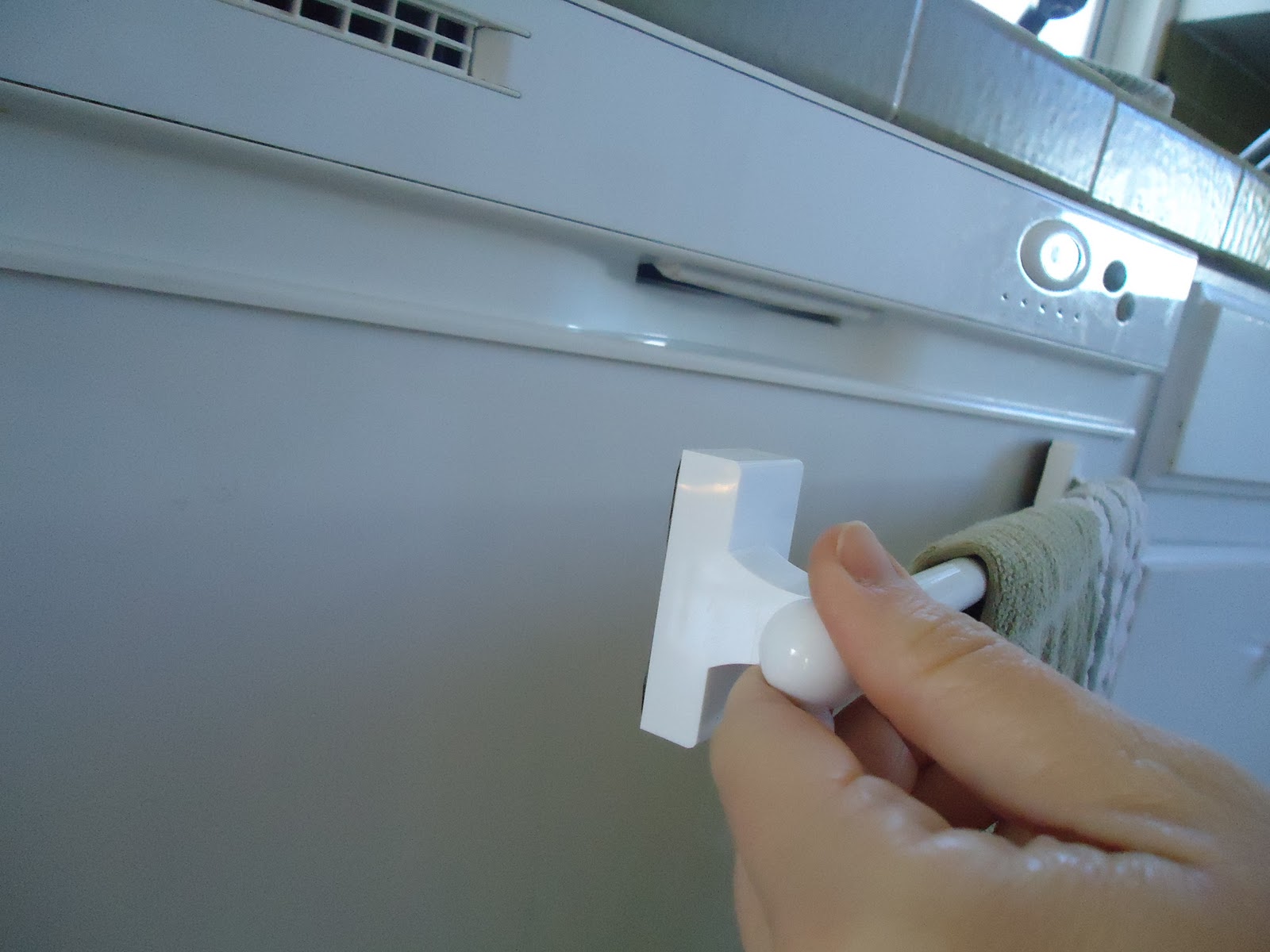 Organizing Made Fun Where To Put That Towel Bar