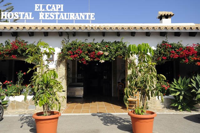 [Restaurante+fachada+Capi.jpg]