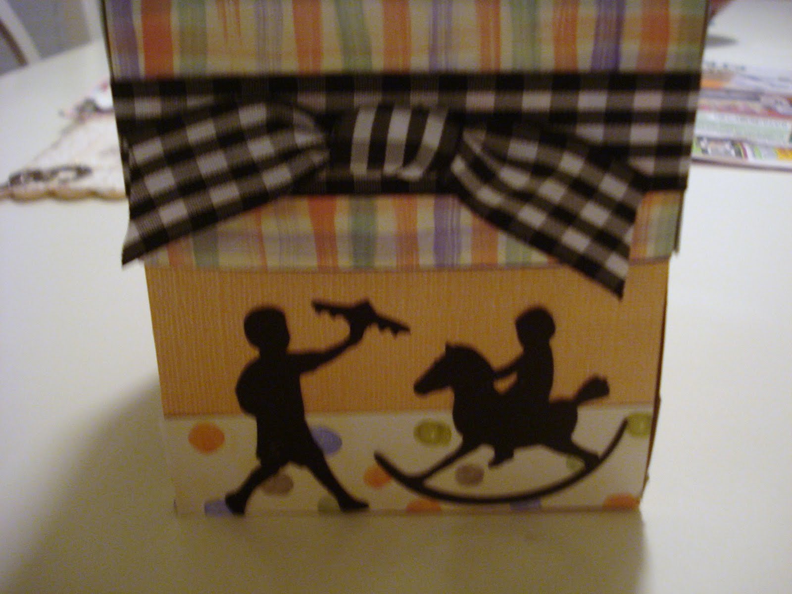 [leo+box+002.JPG]