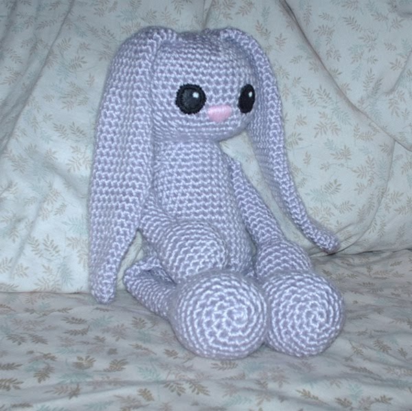 2000 Free Amigurumi Patterns: Lavender Bunny