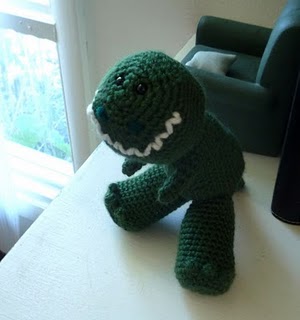 2000 Free Amigurumi Patterns: t-rex
