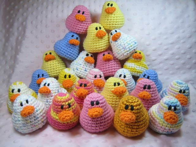 Susie Farmgirl: Amigurumi Ducks - Free crochet pattern