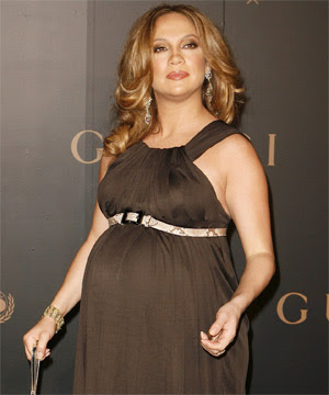 celebrity pregnant dresses