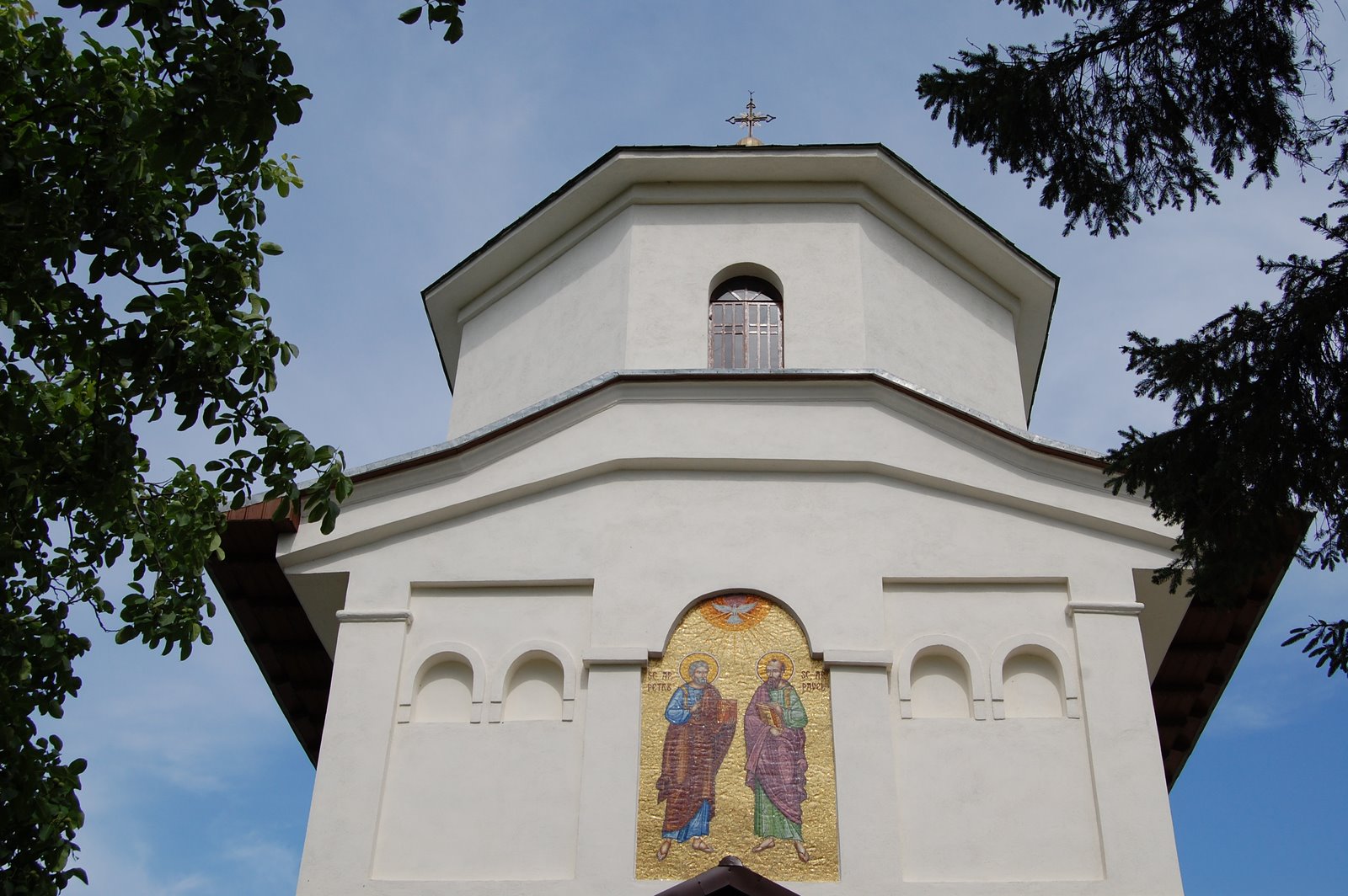 [Sfintii+Apostoli+Petru+si+Pavel.JPG]