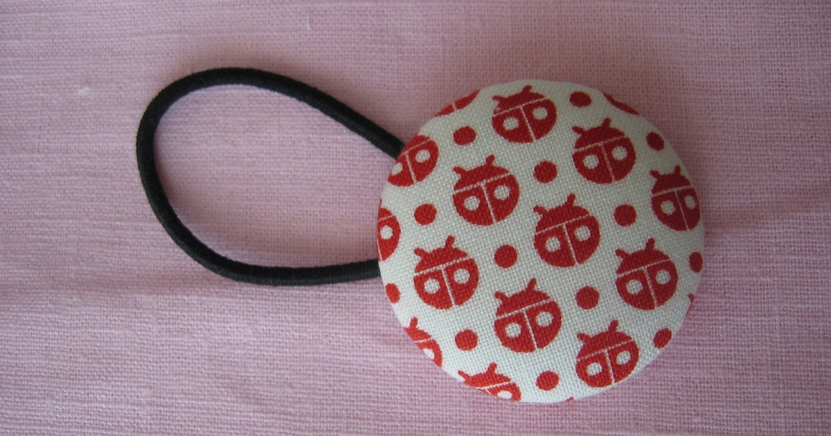 me and t tutorial covered button ponytail holder