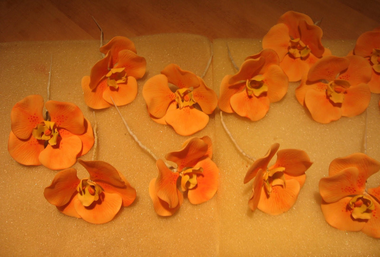 Cake Fiction How to make Vanda Orchid sugar flowers