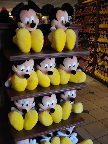 [Mickey+Mouse+2.JPG]