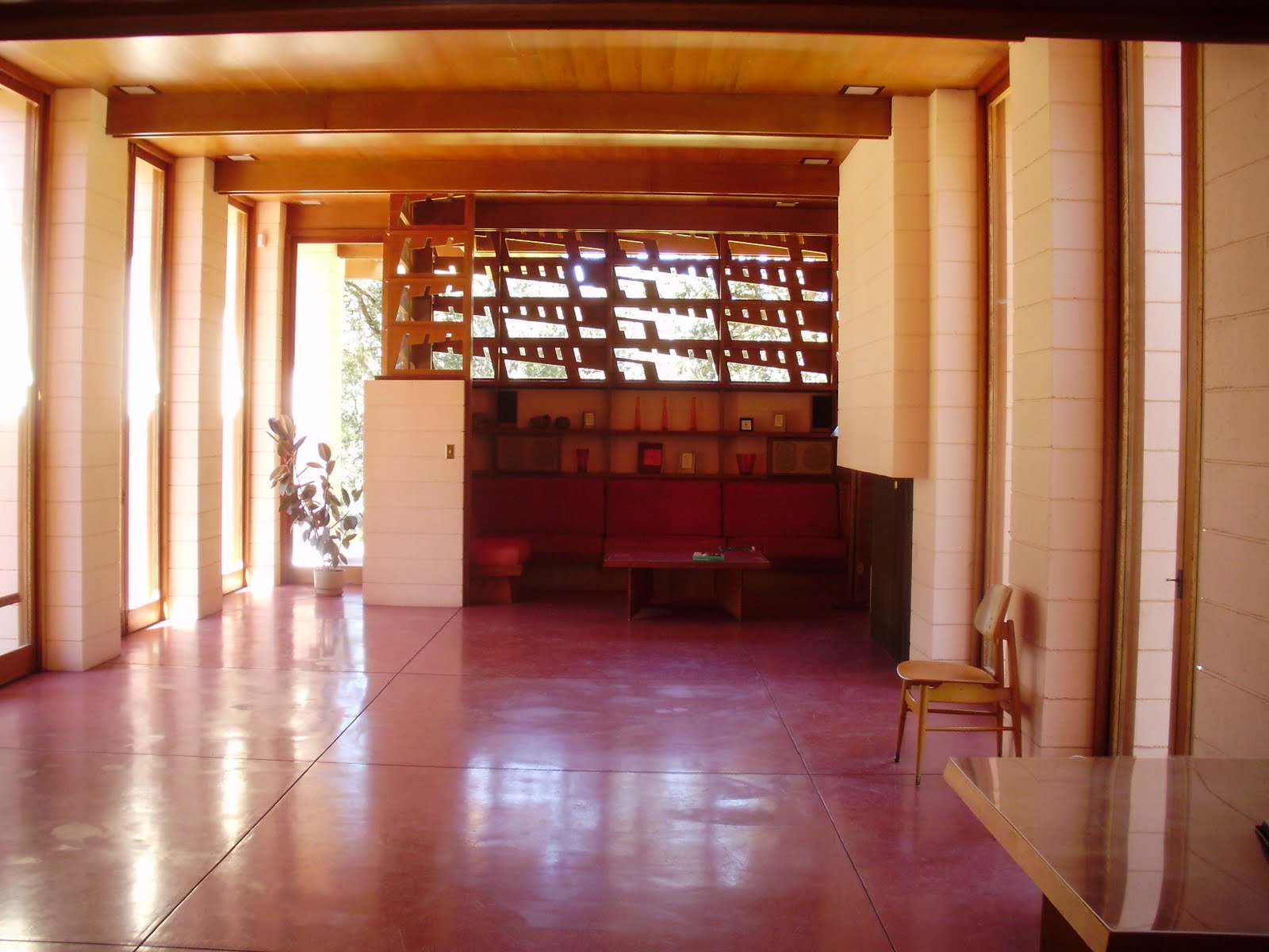Life at 55 mph The Gordon House by Frank Lloyd Wright in Silverton, Oregon (click here for more
