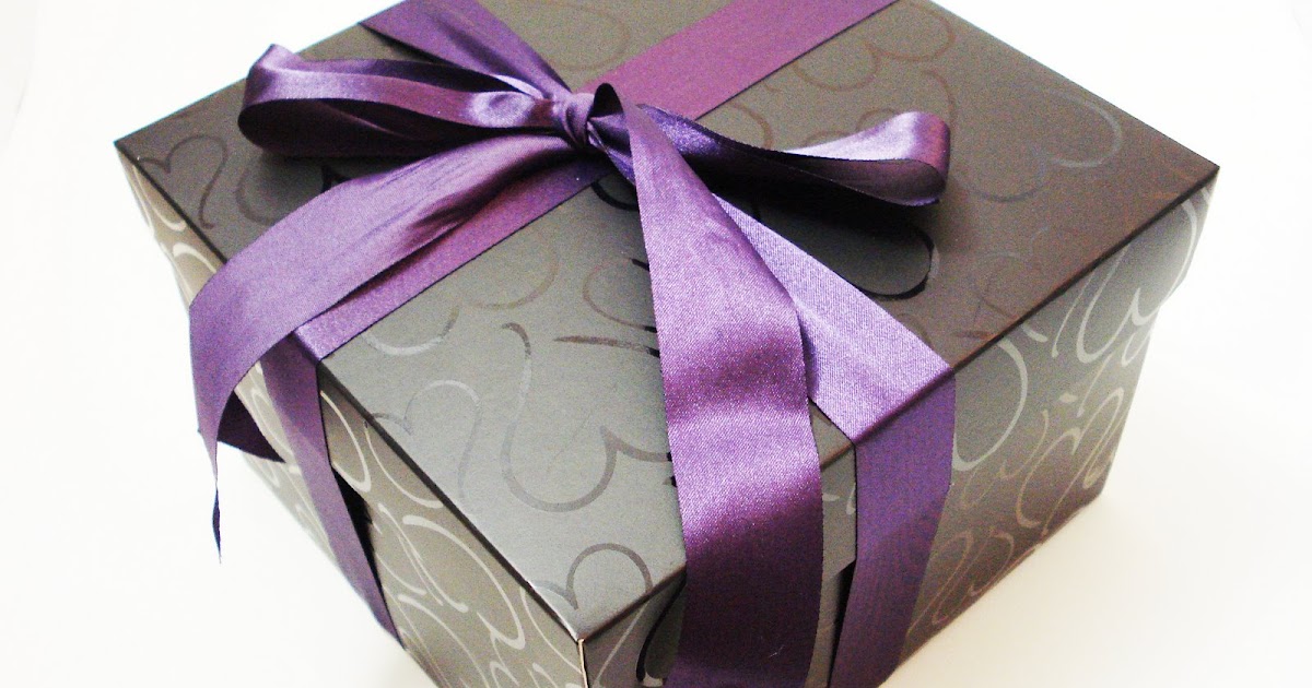 Çikolata Delisi BİR KUTU DOLUSU ÇİKOLATA Çikolata Delisi BİR KUTU DOLUSU ÇİKOLATA