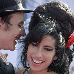 Blake Fielder-Civil le volverá a pedir matrimonio a Amy Winehouse