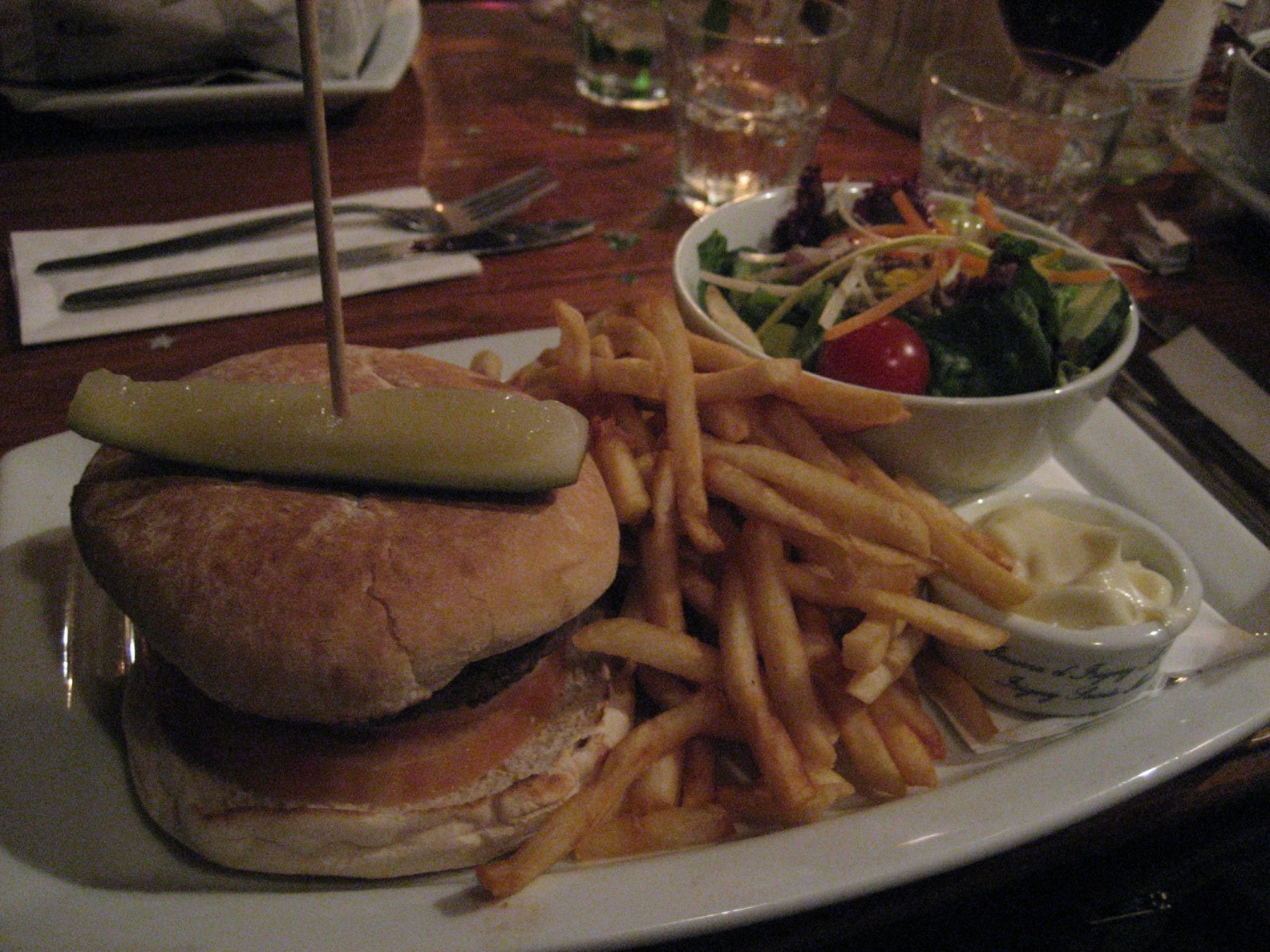 [LondonBurger.JPG]