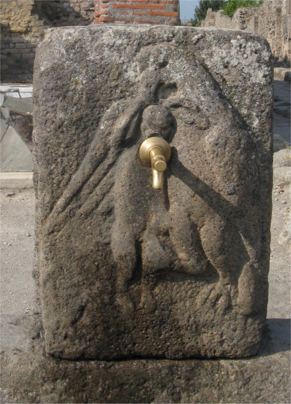 [PompeiiFountain1.jpg]